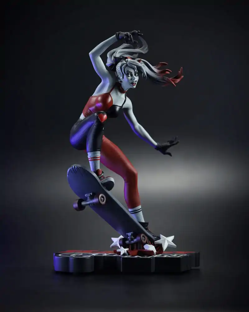 DC Direct Harley Quinn: Red, White & Black Socha 1/10 Harley Quinn od Ivana Tao 20 cm fotografii produktu