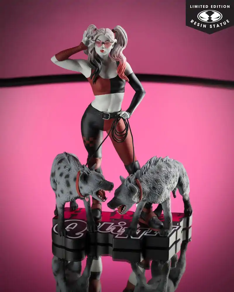 DC Direct Harley Quinn: Red, White & Black Socha 1/10 Harley Quinn od Jenny Frison 19 cm fotografii produktu
