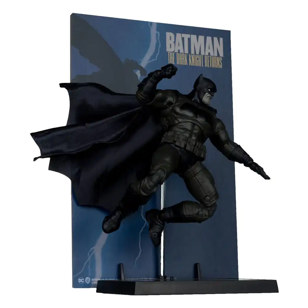 DC Multiverse McFarlane Cover Recreations Akční figurka Batman (Batman: The Dark Knight Returns #1) (Gold Label) 18 cm fotografii produktu