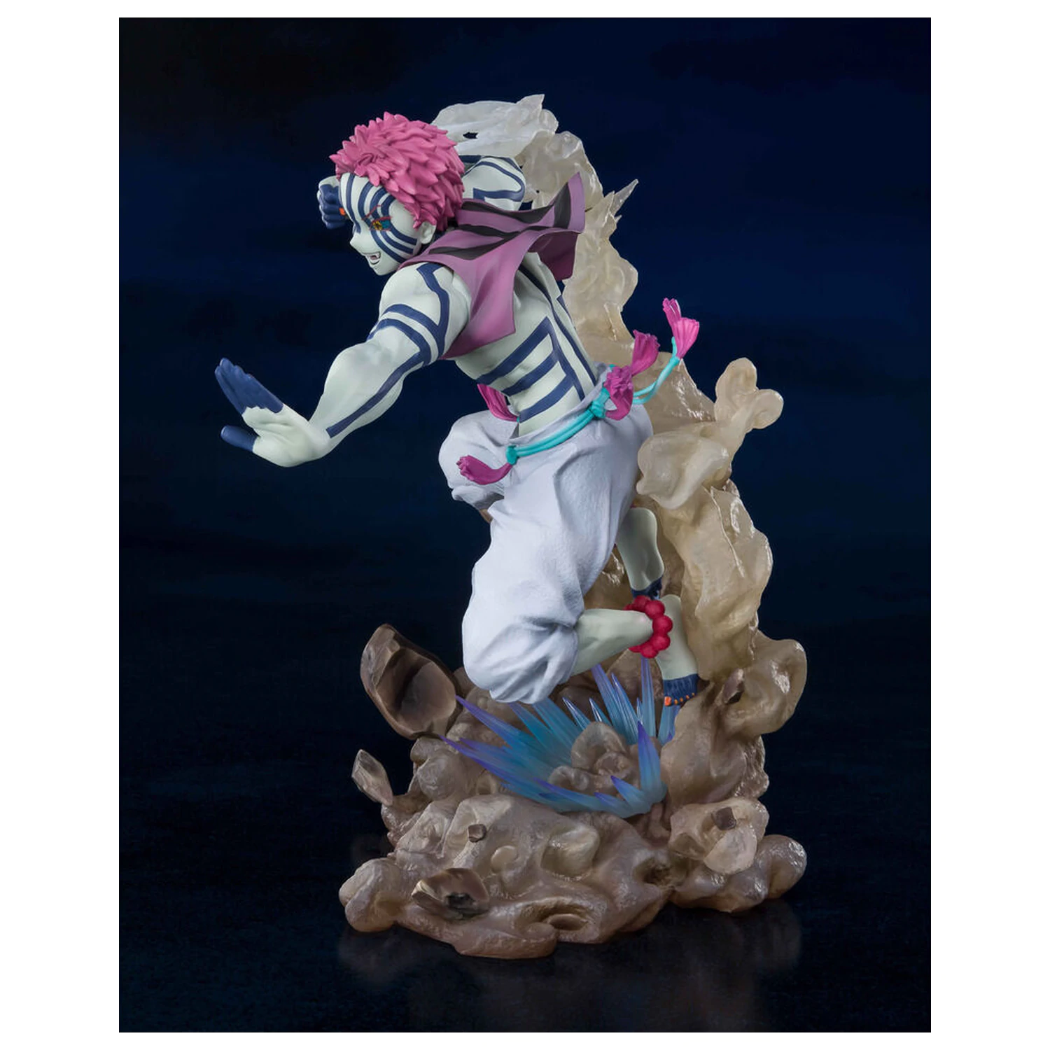Demon Slayer Kimetsu No Yaiba Akaza Upper Three S.H. Figurarts figurka 17 cm fotografii produktu