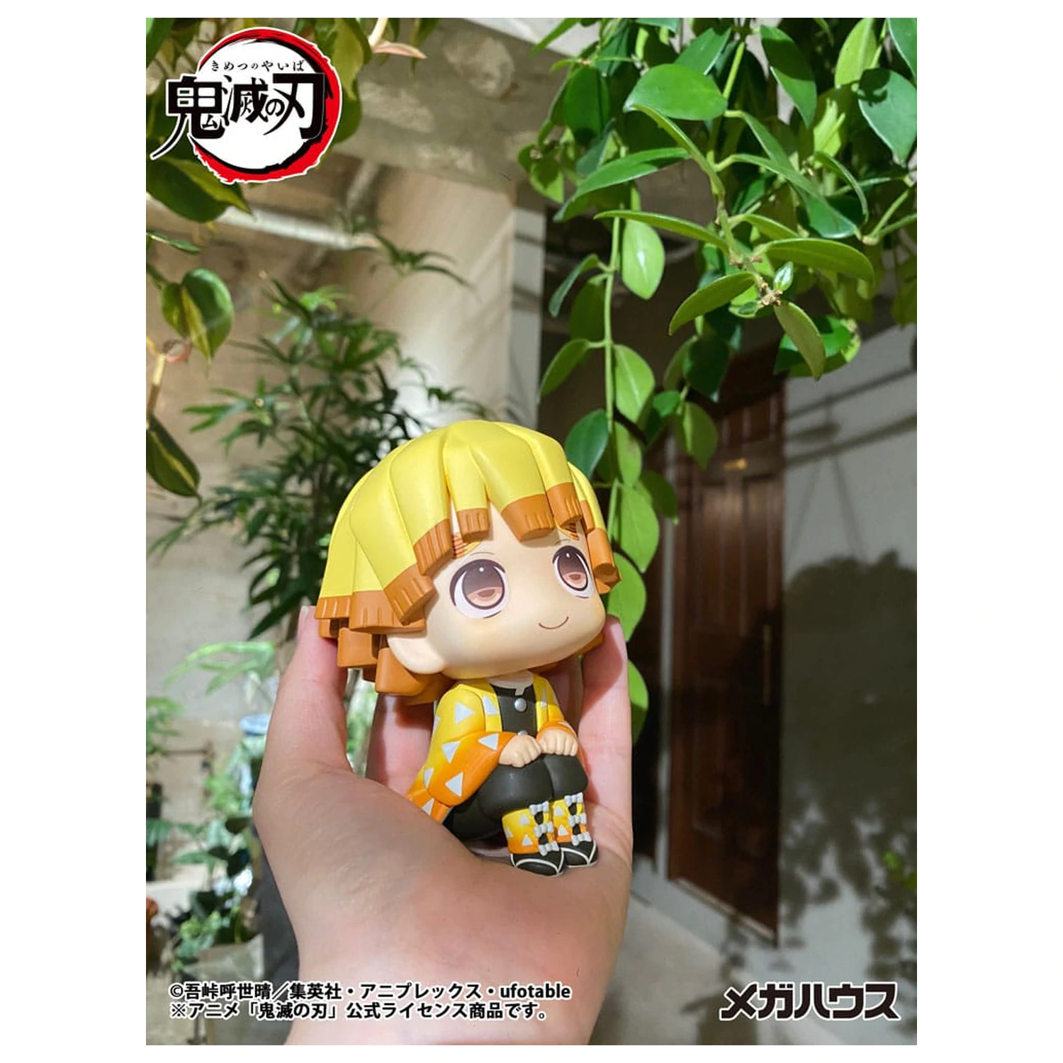 Demon Slayer Kimetsu no Yaiba Look Up PVC Socha Zenitsu Agatsuma Smile Ver. 11 cm fotografii produktu