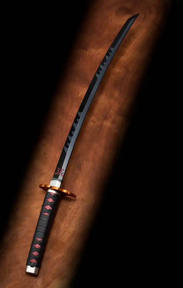 Demon Slayer: Kimetsu no Yaiba Proplica Replica 1/1 Nichirin Sword (Tanjiro Kamado) Kyojuro Rengoku´s Sword Gueard Ver. 88 cm Replika meče fotografii produktu