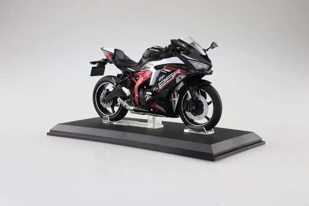 Série Diecast motorek Soška 1/12 Kawasaki Ninja ZX-25R Metallic Spark Black×Peal Flat Stardust White 16 cm fotografii produktu