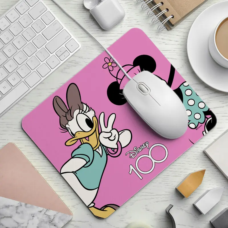 Disney 100. výročí Minnie a Daisy podložka pod myš fotografii produktu