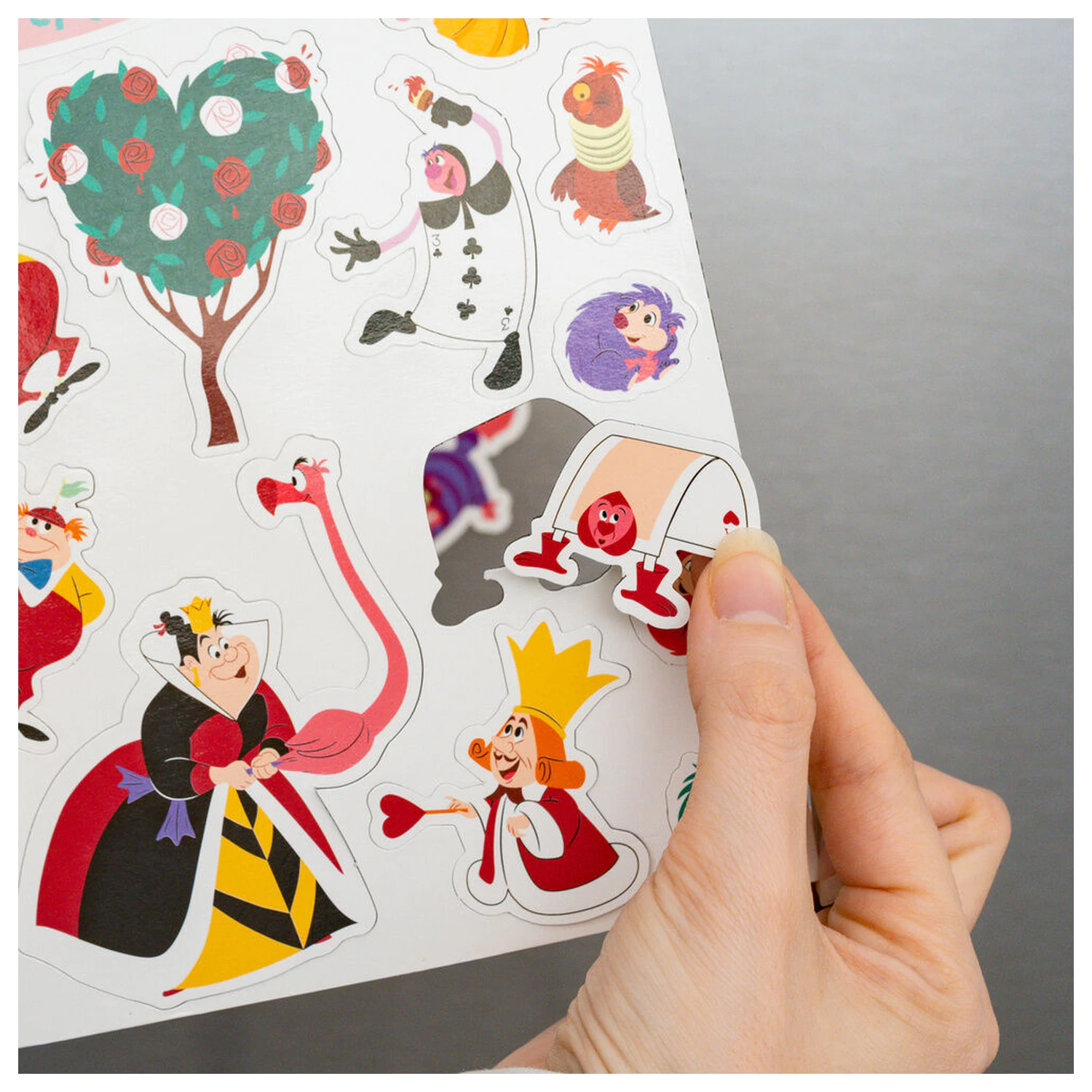 Disney Alice in Wonderland sada vysekávaných magnetů fotografii produktu