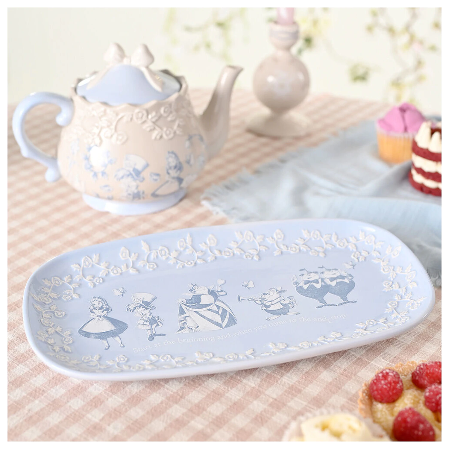 Disney Alice in Wonderland čajová konvice fotografii produktu