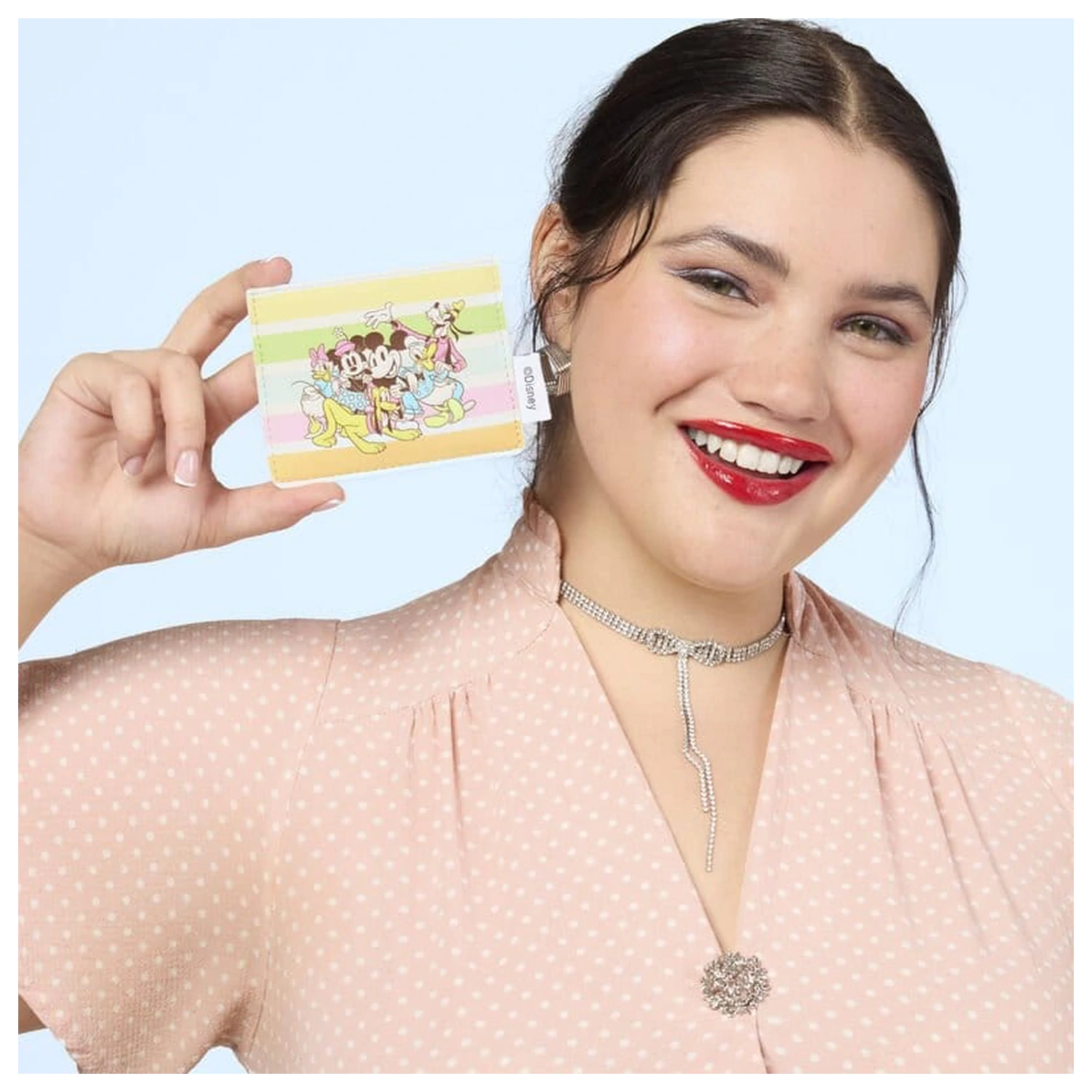 Disney by Loungefly držák na karty Mickey and Friends Rainbow Stripes fotografii produktu