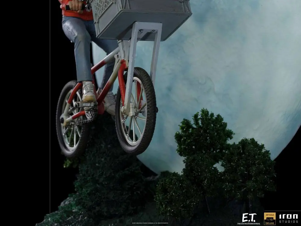 E.T. the Extra-Terrestrial Deluxe Art Scale Statue 1/10 E.T. & Elliot 27 cm Sběratelská soška fotografii produktu
