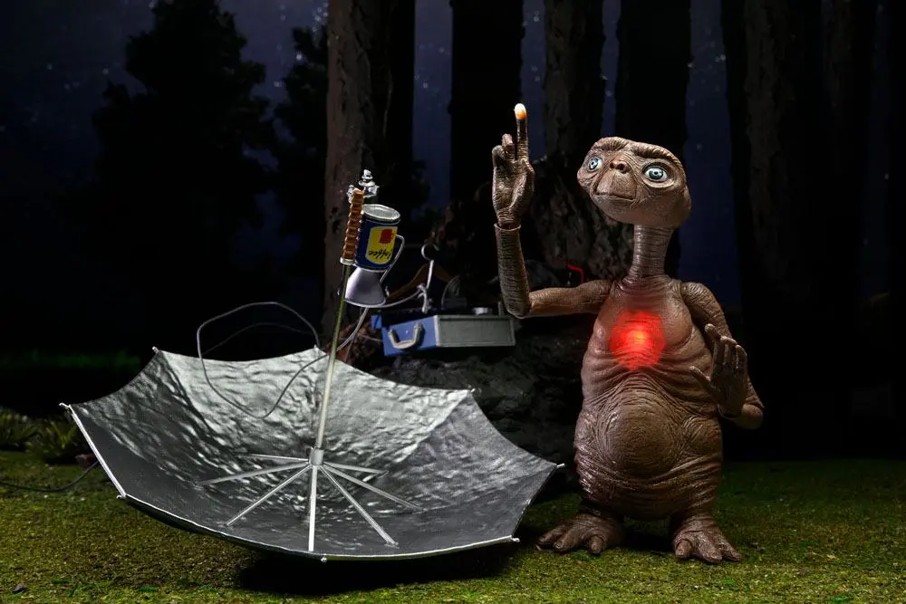 Akční figurka E.T. the Extra-Terrestrial Ultimate Deluxe E.T. 11 cm fotografii produktu