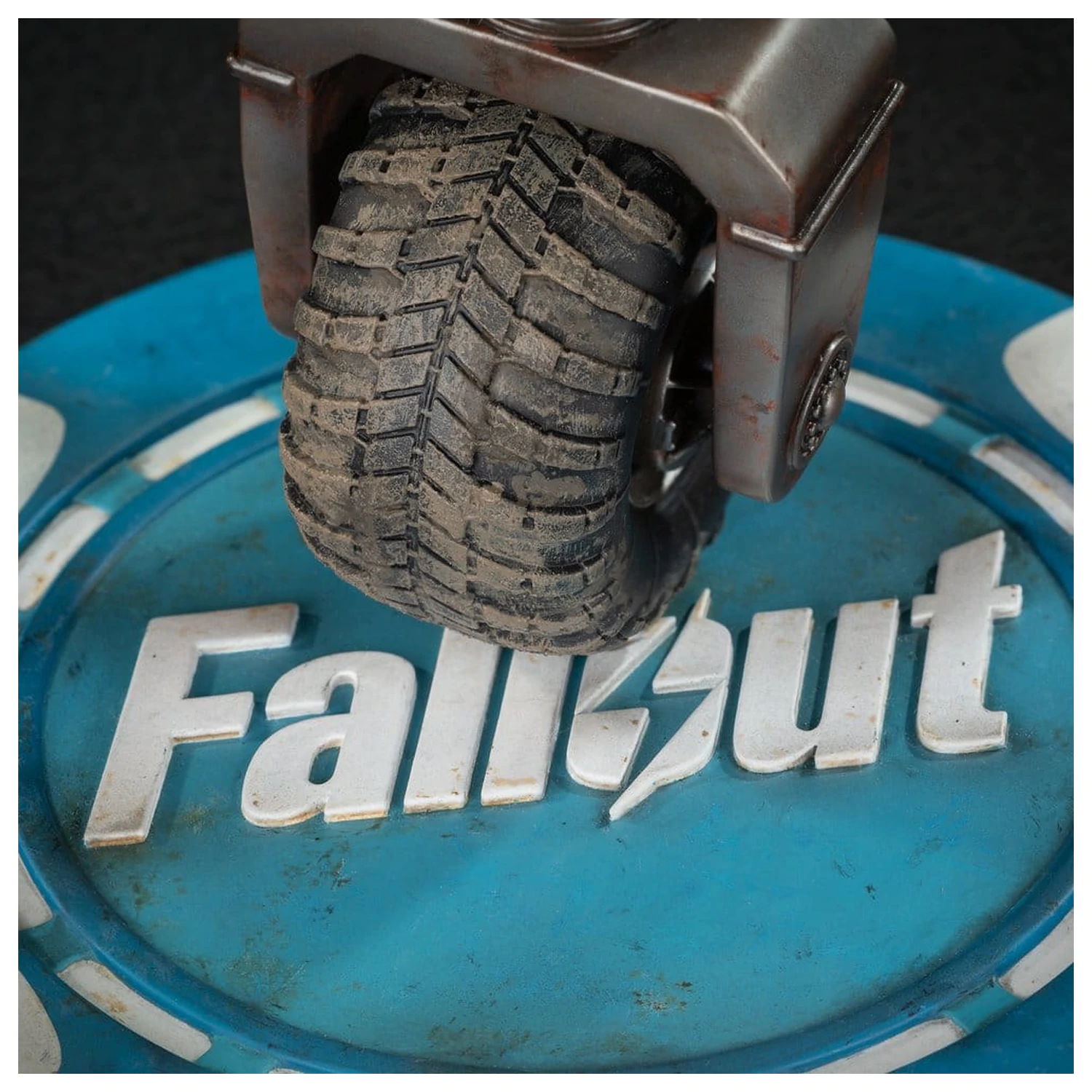Fallout (Amazon) PVC figurka Victor the Securitron 25 cm fotografii produktu