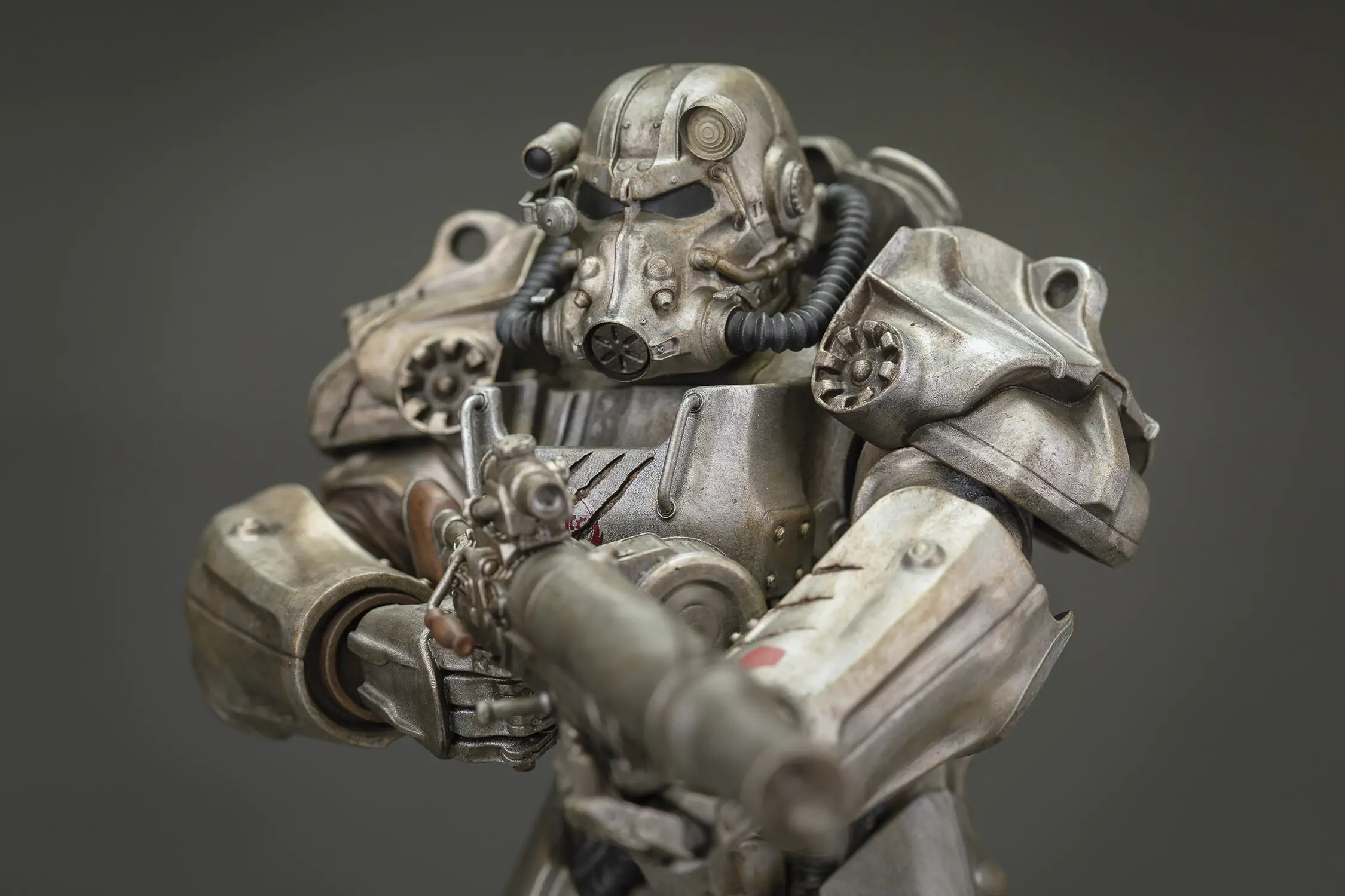 Fallout PVC Socha Maximus 25 cm fotografii produktu
