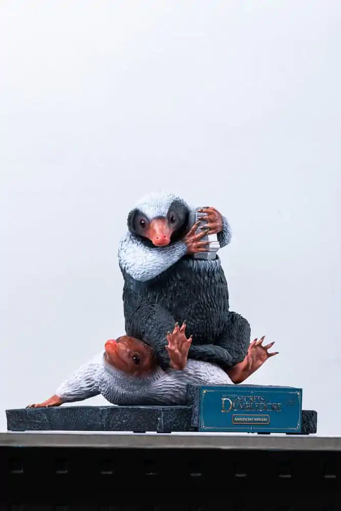 Fantastic Beasts Socha v životní velikosti Niffler 2 22 cm fotografii produktu