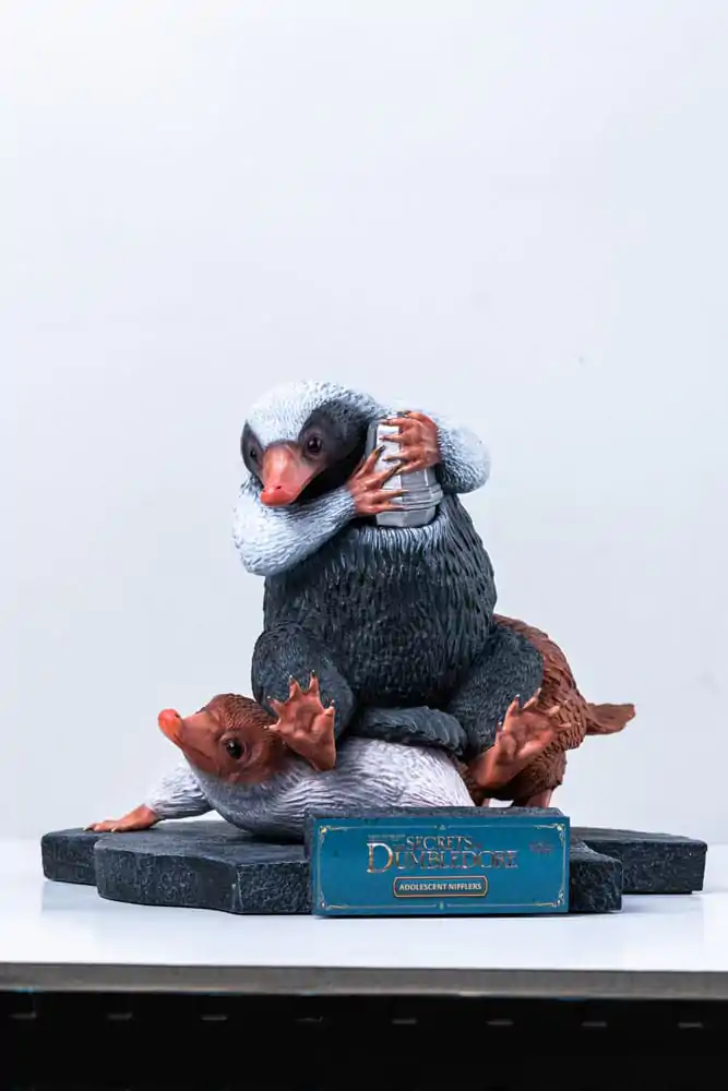 Fantastic Beasts Socha v životní velikosti Niffler 2 22 cm fotografii produktu