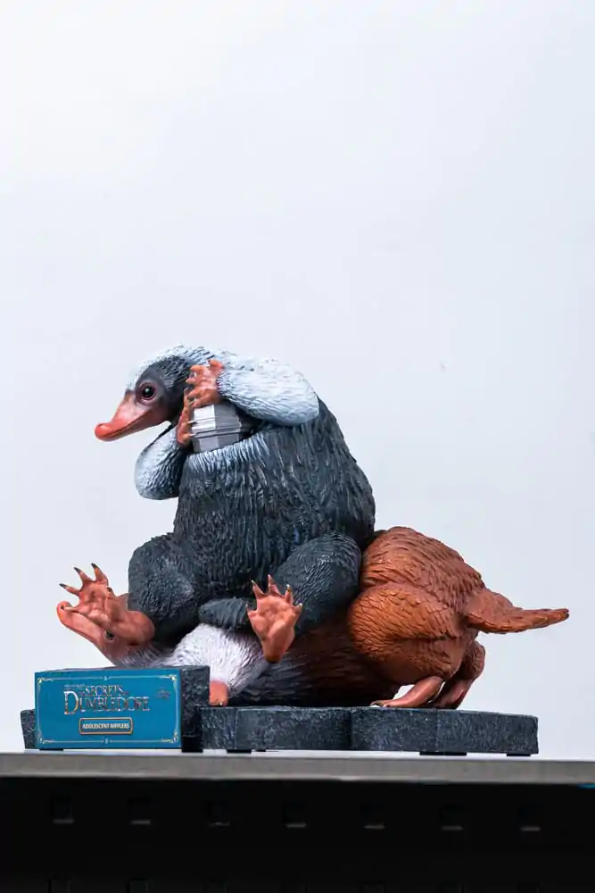 Fantastic Beasts Socha v životní velikosti Niffler 2 22 cm fotografii produktu