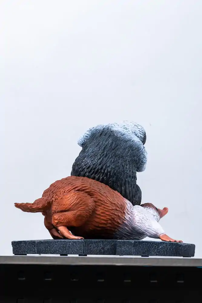 Fantastic Beasts Socha v životní velikosti Niffler 2 22 cm fotografii produktu