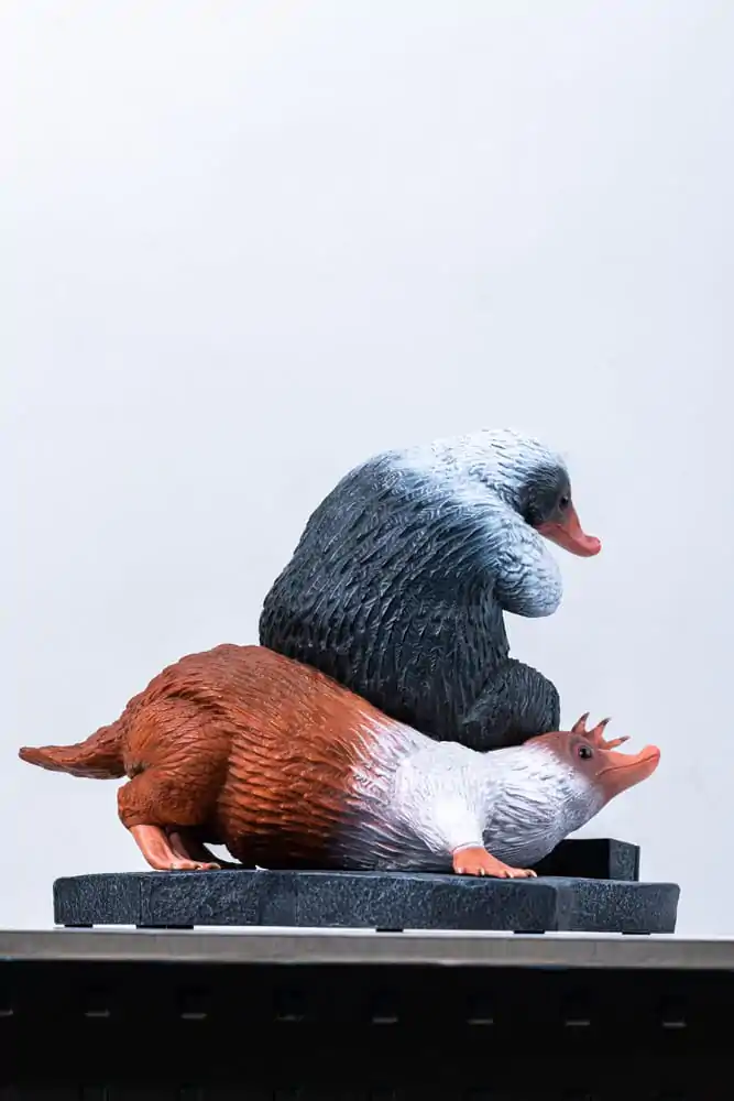 Fantastic Beasts Socha v životní velikosti Niffler 2 22 cm fotografii produktu