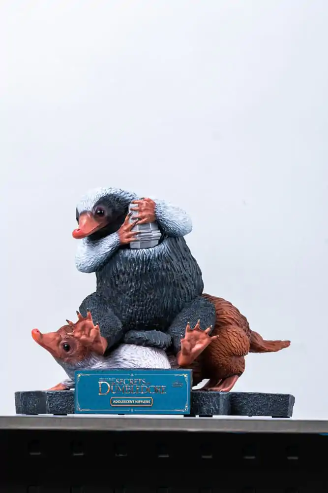 Fantastic Beasts Socha v životní velikosti Niffler 2 22 cm fotografii produktu