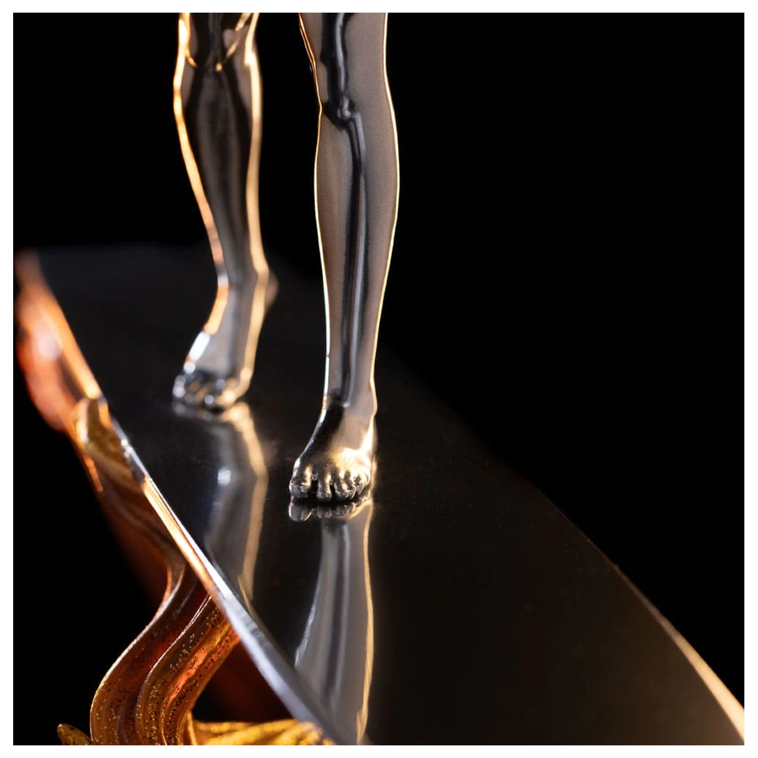 Fantastic Four Art Scale socha 1/10 Silver Surfer 27 cm fotografii produktu