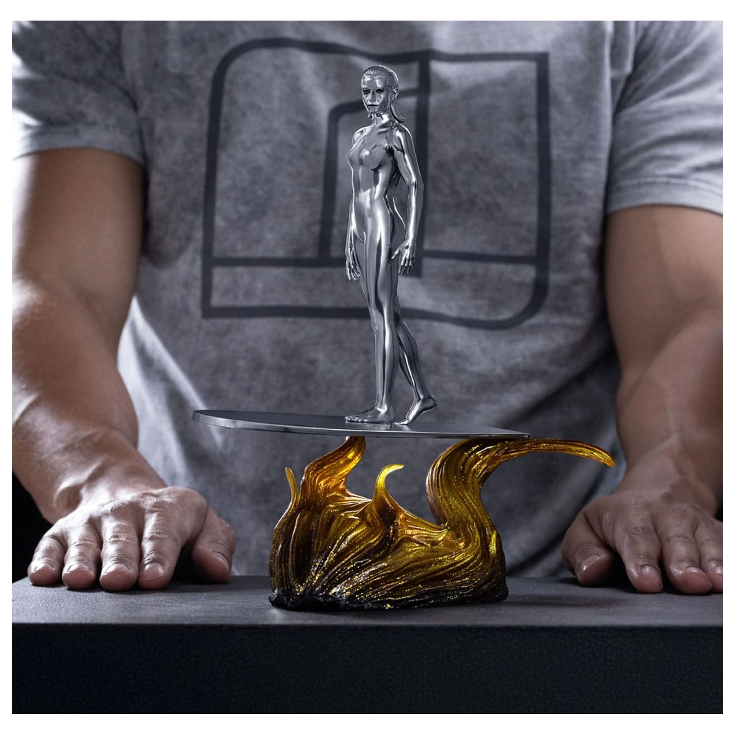 Fantastic Four Art Scale socha 1/10 Silver Surfer 27 cm fotografii produktu
