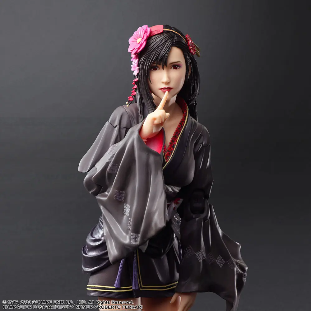 Akční figurka Final Fantasy VII Remake Play Arts Kai Tifa Lockhart Exotic Dress Ver. 25 cm fotografii produktu