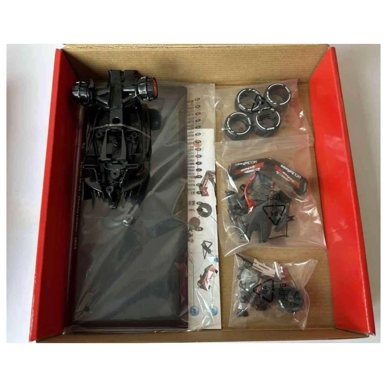 Formula 1 F1 Ferrari SF-24 N.16 Charles Leclerc Model Kit 1/24 fotografii produktu