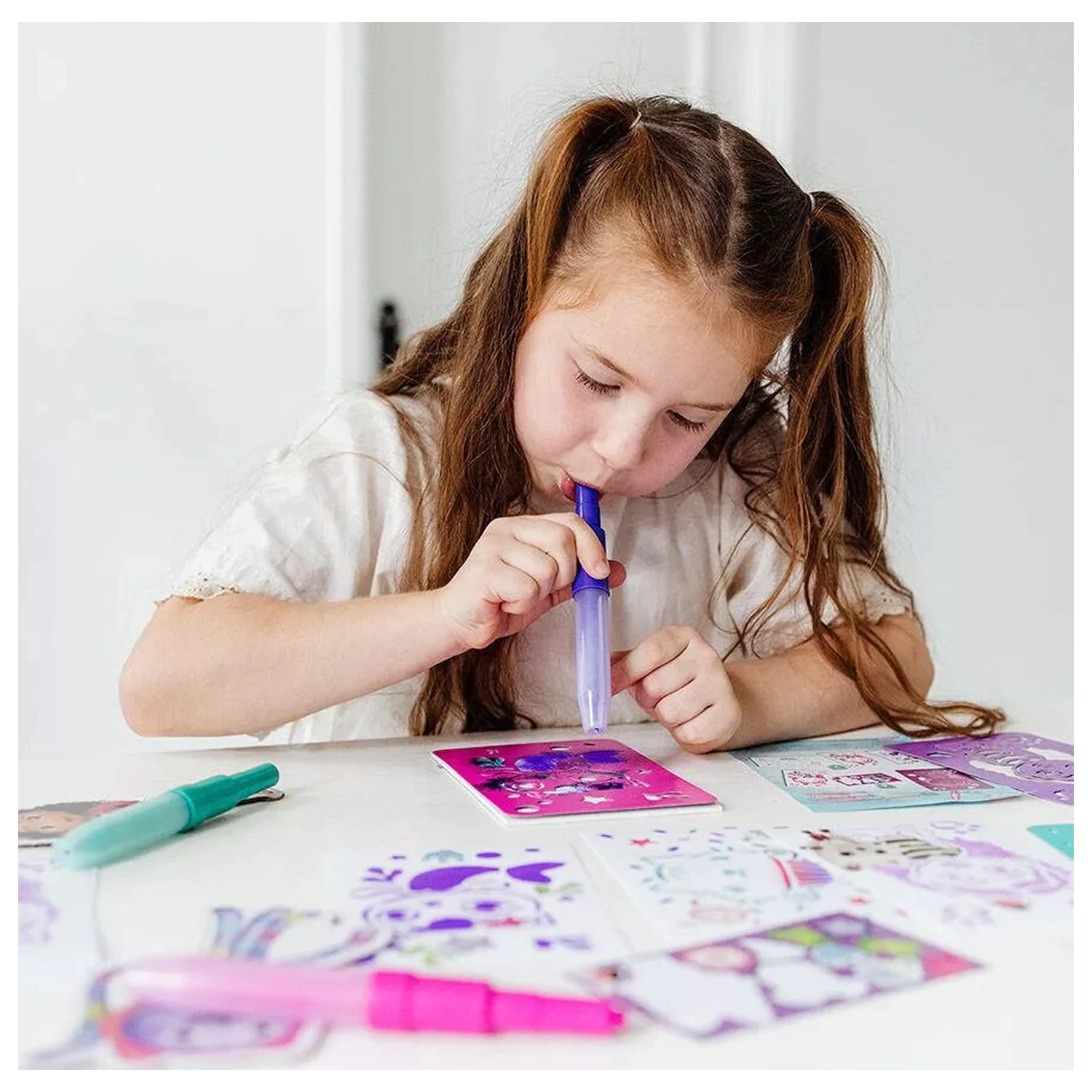 Gabi's Dollhouse Buddies Kreativní sada se sprejovým perem fotografii produktu
