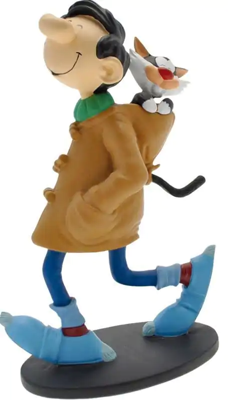 Gaston: Gaston with Duffle Coat soška 18 cm fotografii produktu