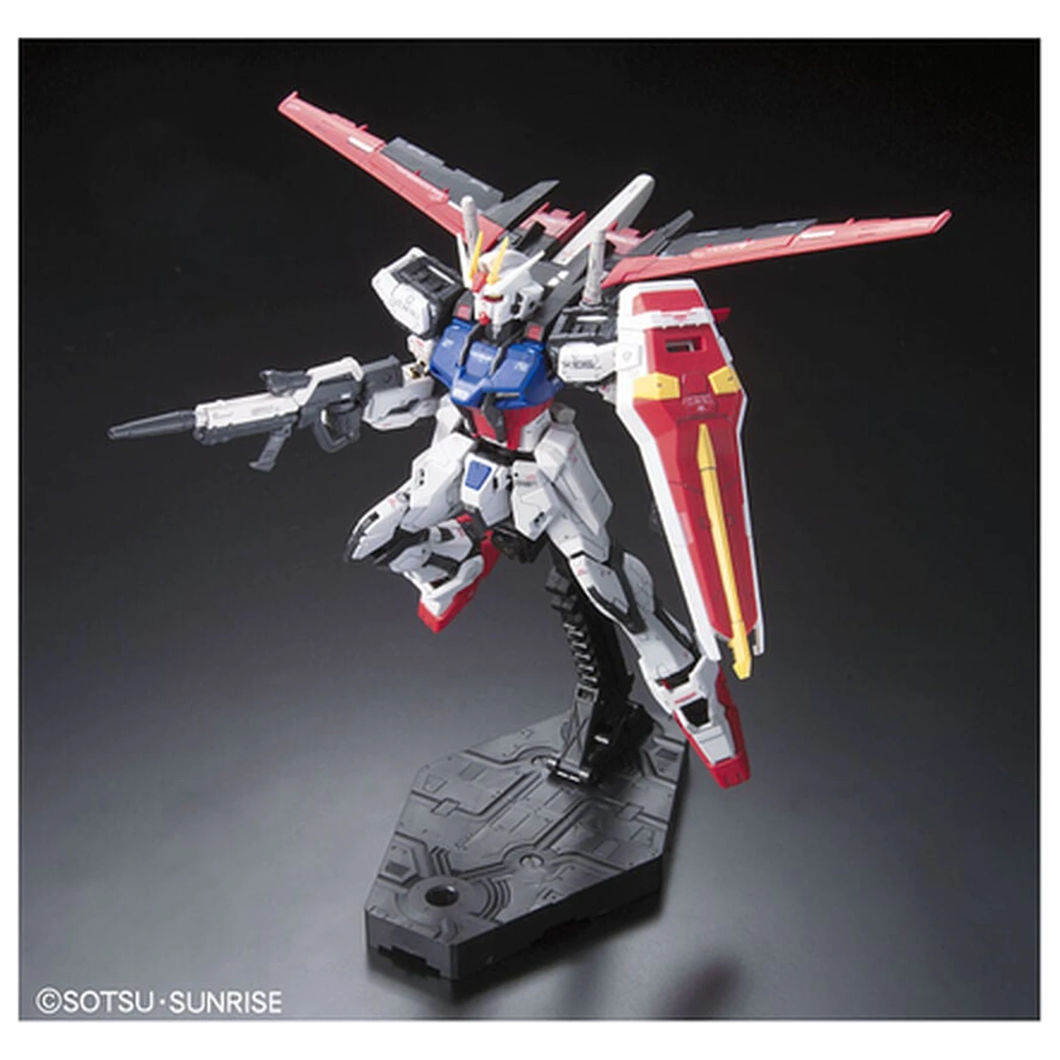 GAT-X105+AQM/E-X01 Aile Strike Gundam modelová stavebnice RG 1/144 fotografii produktu