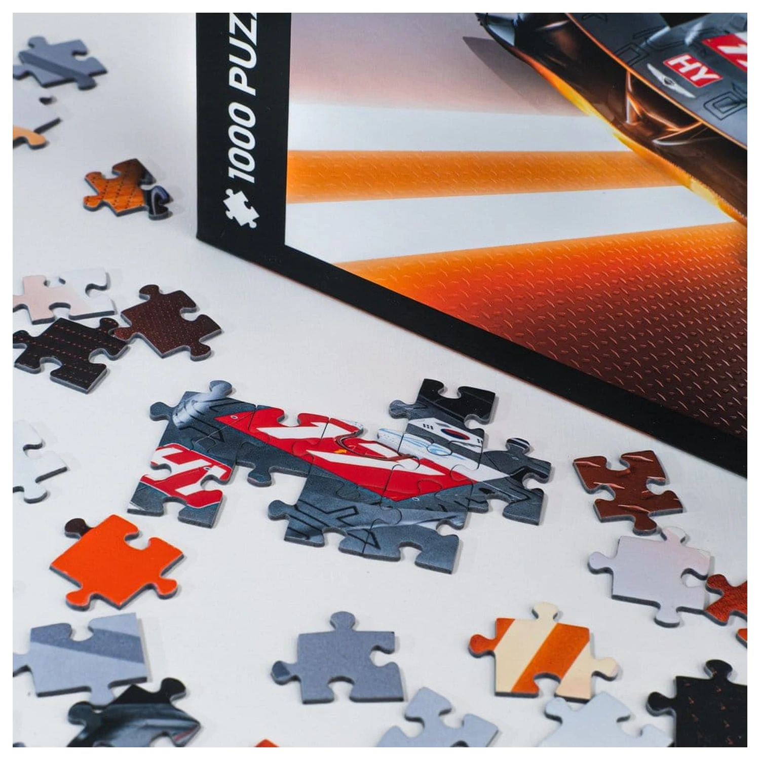Genesis Magma Racing puzzle GMR 001 2026 (1000 dílků) 48 x 68 cm fotografii produktu