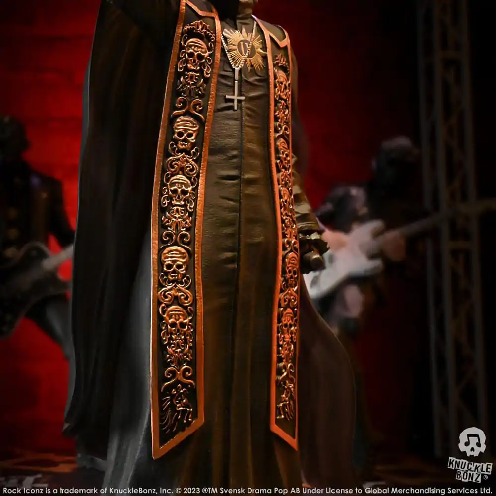 Ghost Rock Iconz Statue 1/9 Papa Emeritus IV (Black Robes) 22 cm Soška fotografii produktu