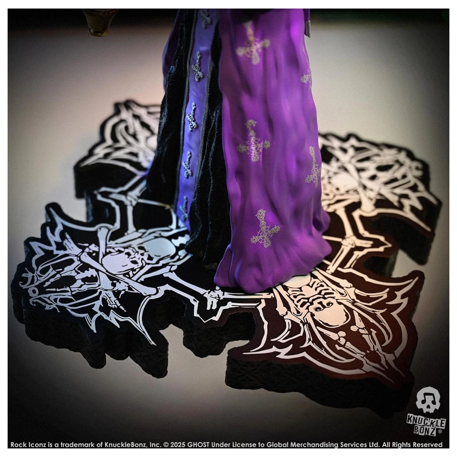 Ghost Rock Iconz Socha Papa V Perpetua Purple Robes 22 cm fotografii produktu