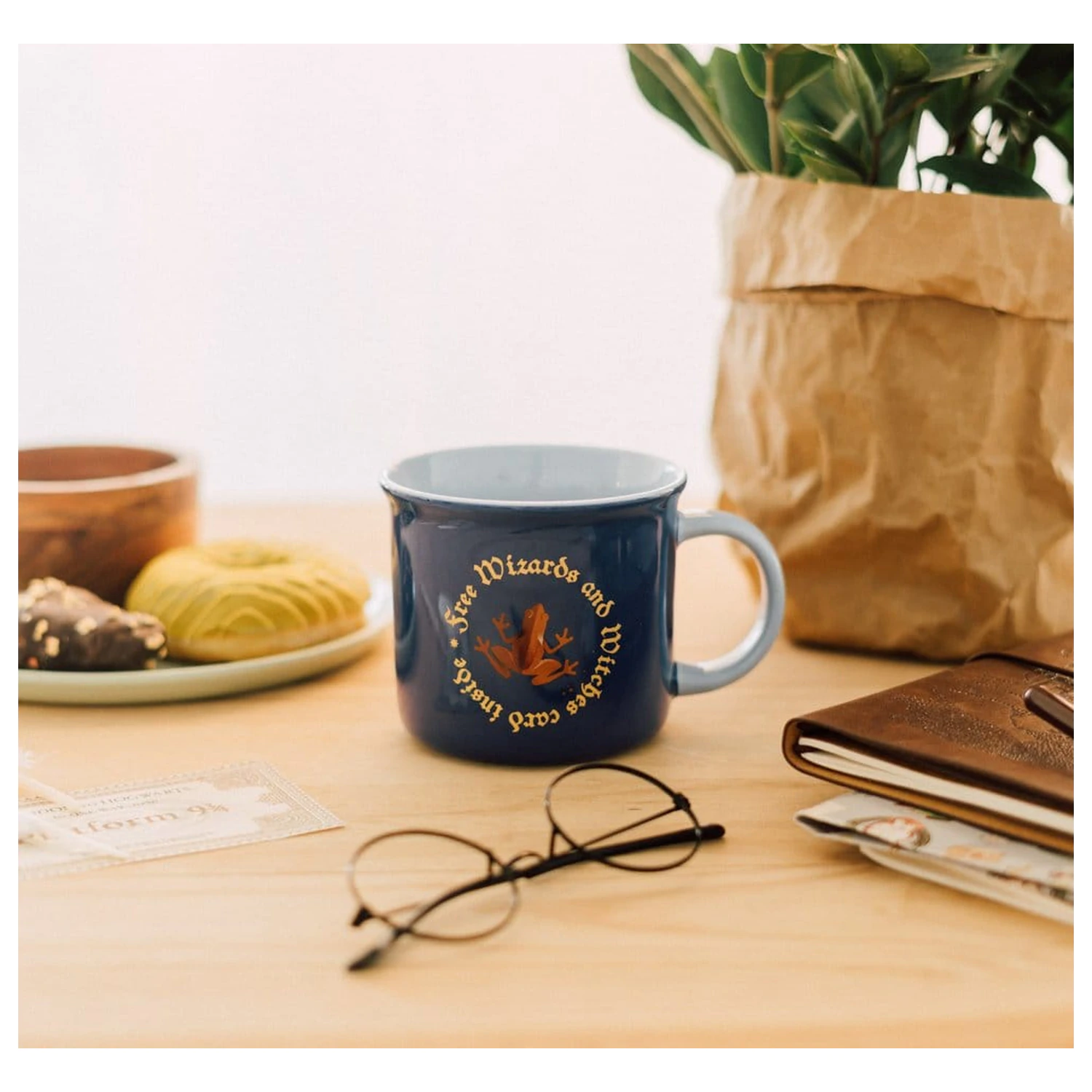 Harry Potter Prémiový hrnek Chocolate Frog 375 ml fotografii produktu