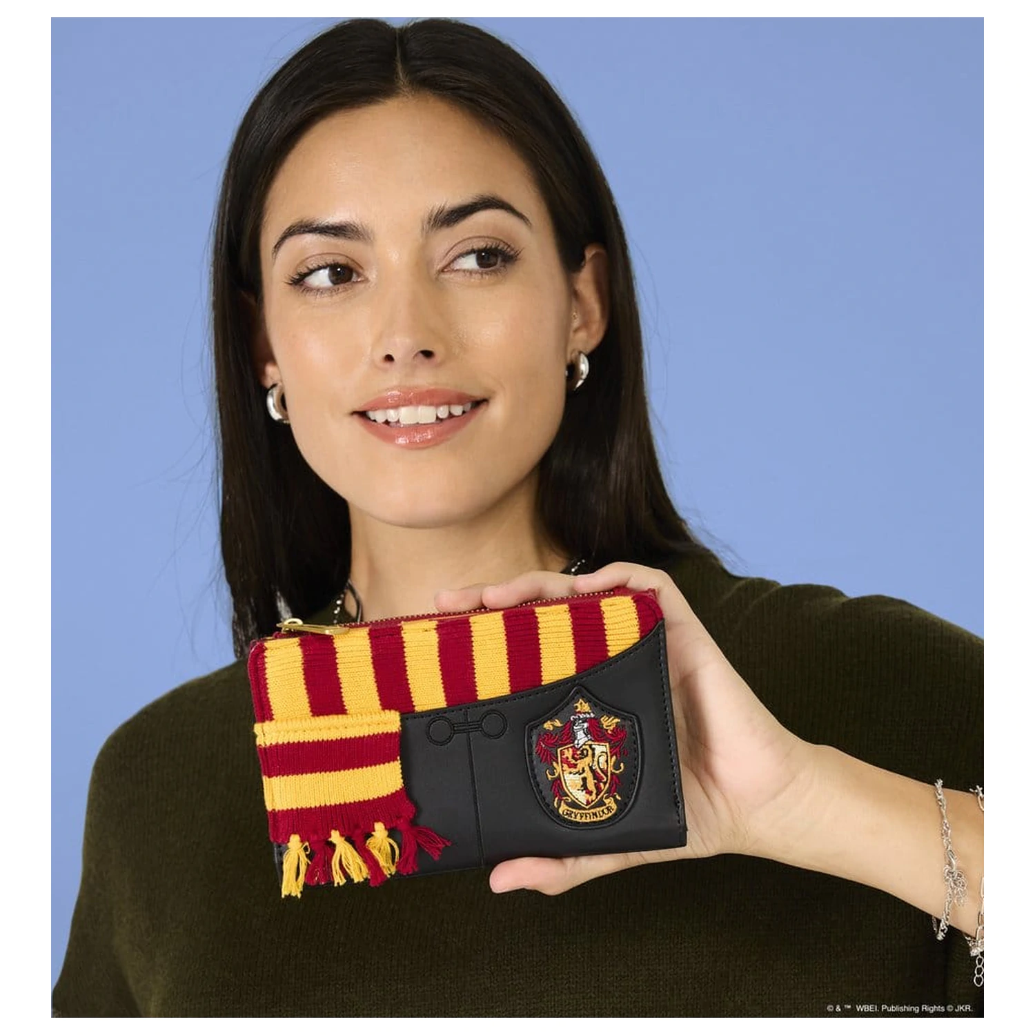 Harry Potter by Loungefly Peněženka Gryffindor Uniform fotografii produktu