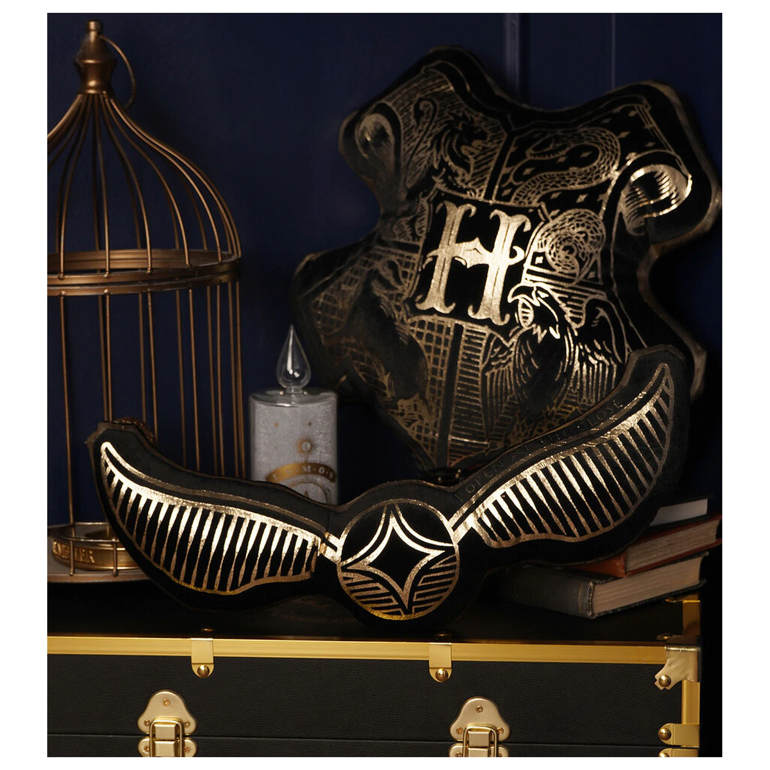 Harry Potter Hogwarts Crest sametový polštář fotografii produktu