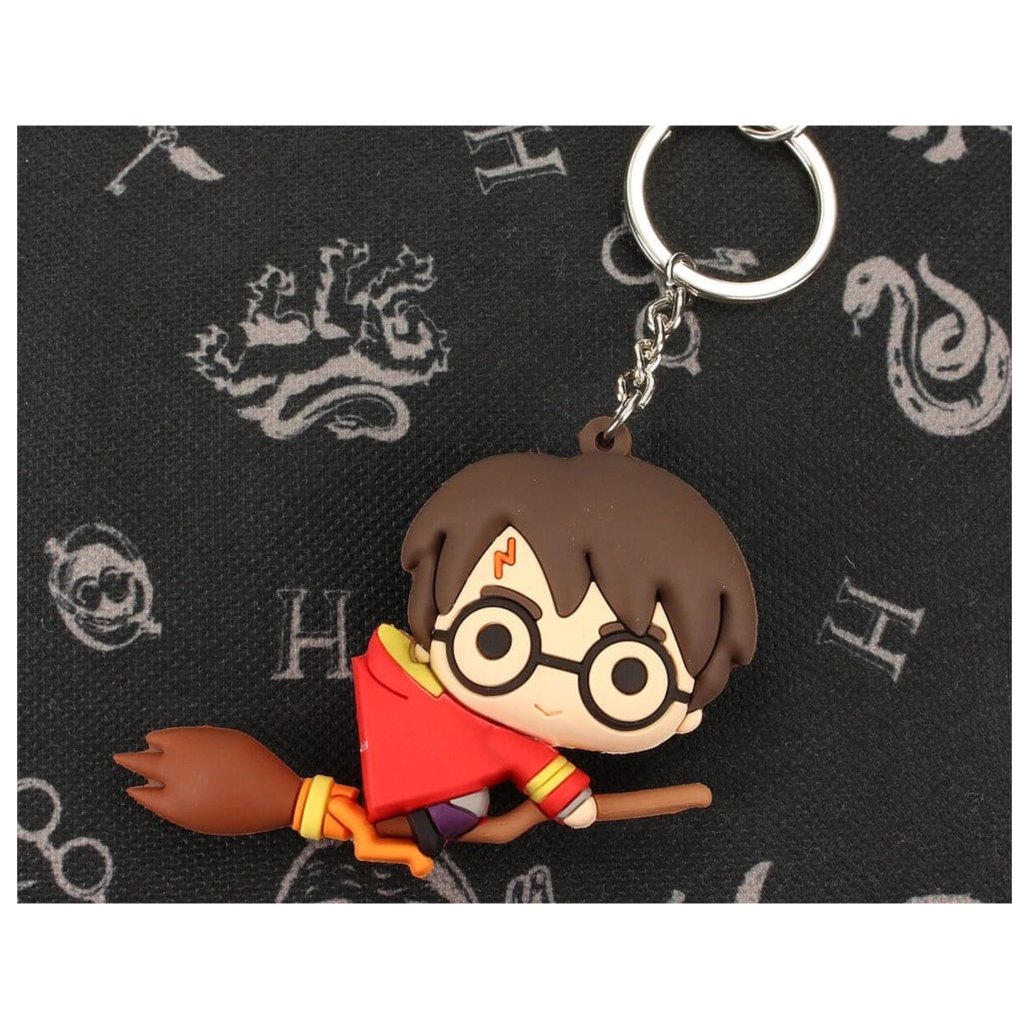 Harry Potter gumový přívěsek na klíče Harry na koštěti 7 cm fotografii produktu