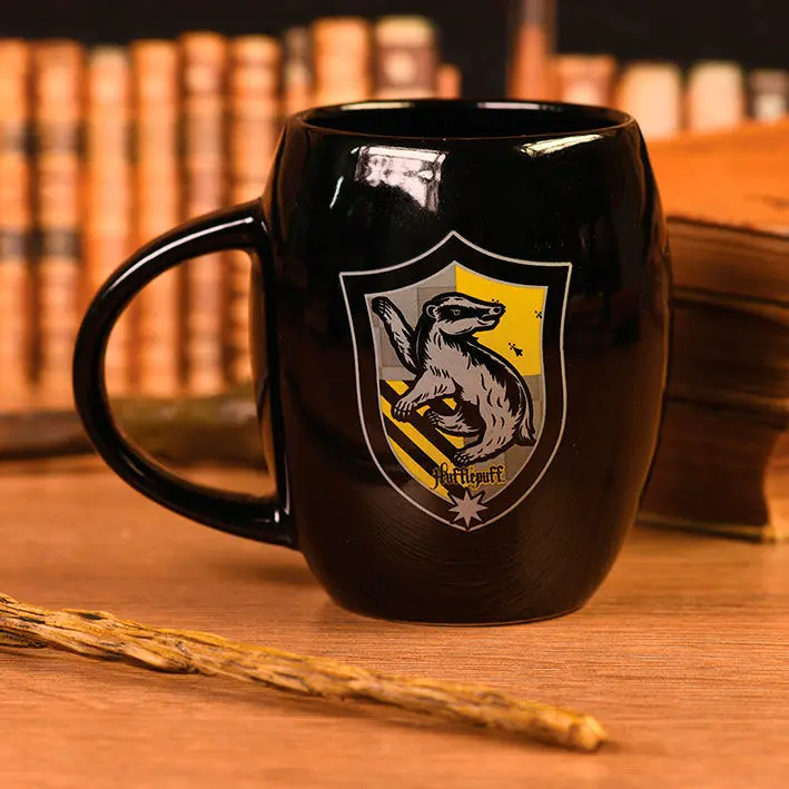 Harry Potter Oval Hufflepuff Uniform Hrnček fotografii produktu