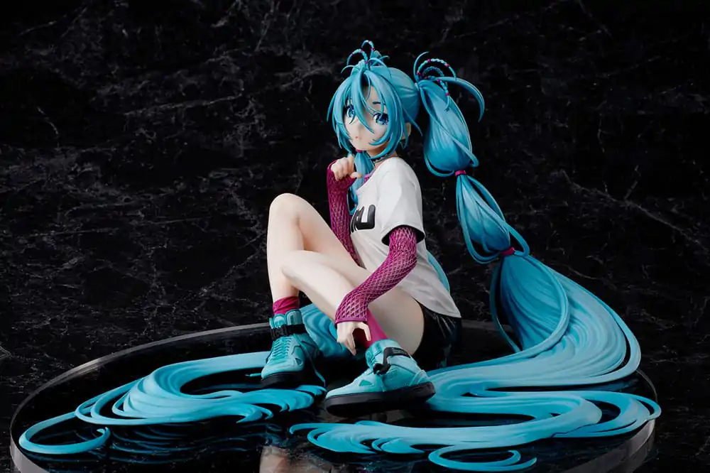 Hatsune Miku Statue 1/4 Yoneyama Mai The Latest Street Style 