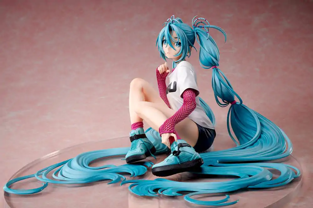 Hatsune Miku Statue 1/4 Yoneyama Mai The Latest Street Style 