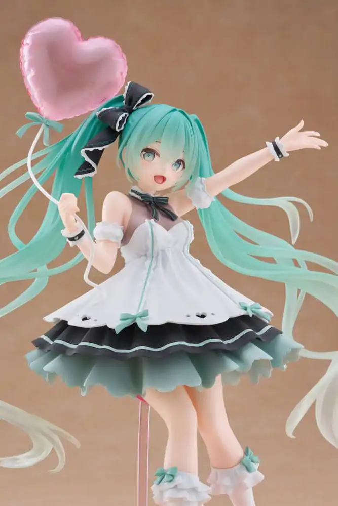 Hatsune Miku AMP+ PVC Socha Hatsune Miku Birthday 2025 Party Ver. 21 cm fotografii produktu