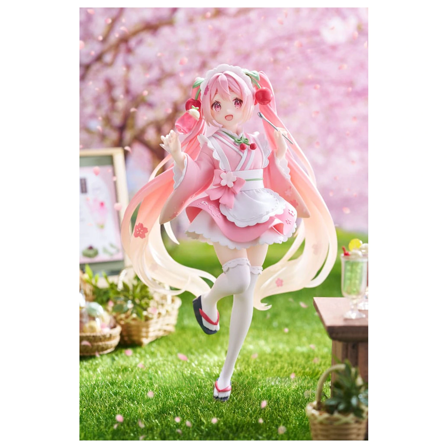 Hatsune Miku PVC Socha Nově Napsaná Sakura Miku Japanese Cafe Ver. Přepracované Vydání 18 cm fotografii produktu