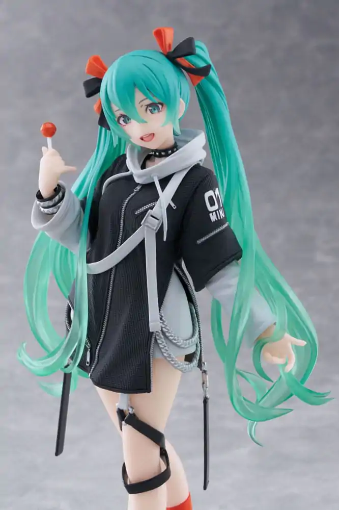 Hatsune Miku Wonderland PVC Socha Fashion Punk Verze 18 cm fotografii produktu