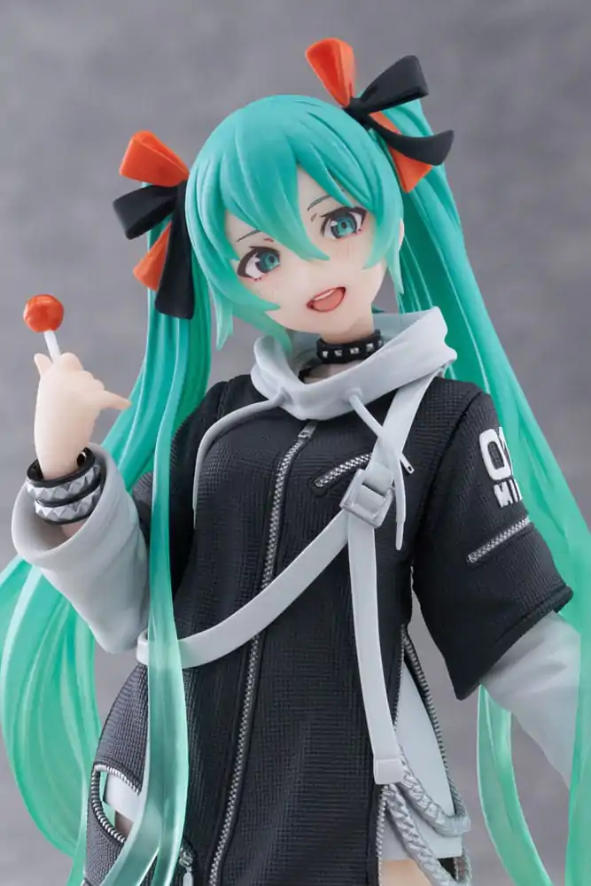 Hatsune Miku Wonderland PVC Socha Fashion Punk Verze 18 cm fotografii produktu