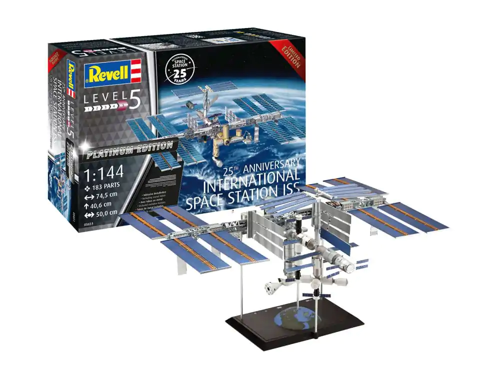 Dárková sada modelu Mezinárodní vesmírné stanice ISS 1/144 25. výročí Platinová edice 74 cm fotografii produktu