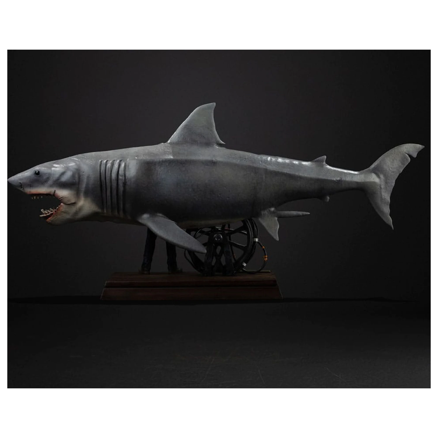 Jaws Deluxe Art Scale socha 1/10 Steven Spielberg Jaws 50. výročí 27 cm fotografii produktu