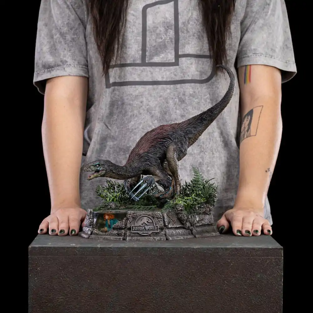 Jurassic World: Dominion Demi Art Scale Statue 1/20 Socha Therizinosaurus 29 cm fotografii produktu