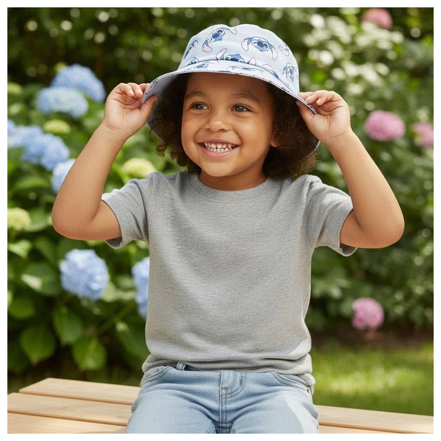 Lilo & Stitch Bucket Hat Stitch B 52 cm fotografii produktu