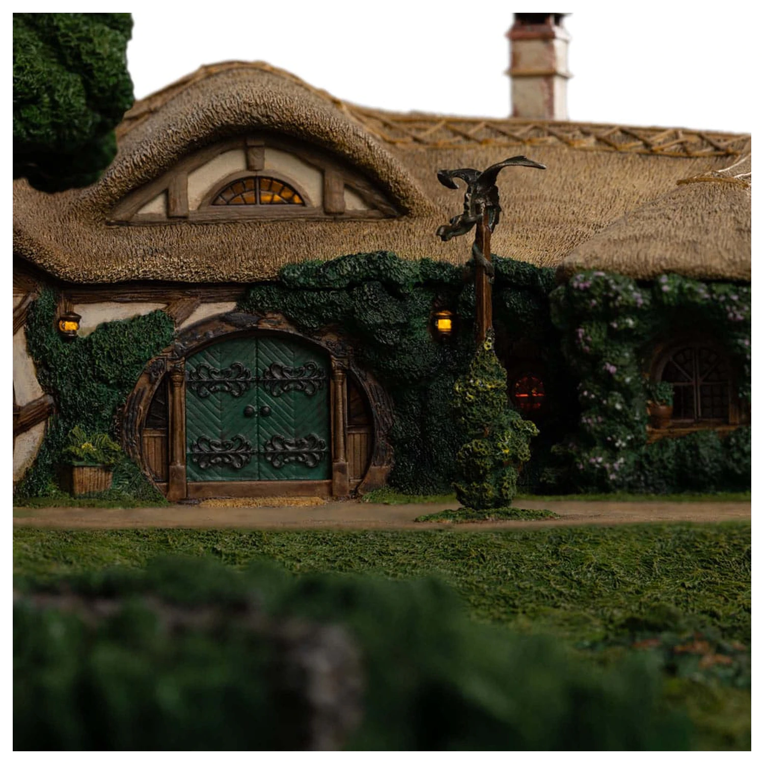 Lord of the Rings Soška The Green Dragon Inn fotografii produktu