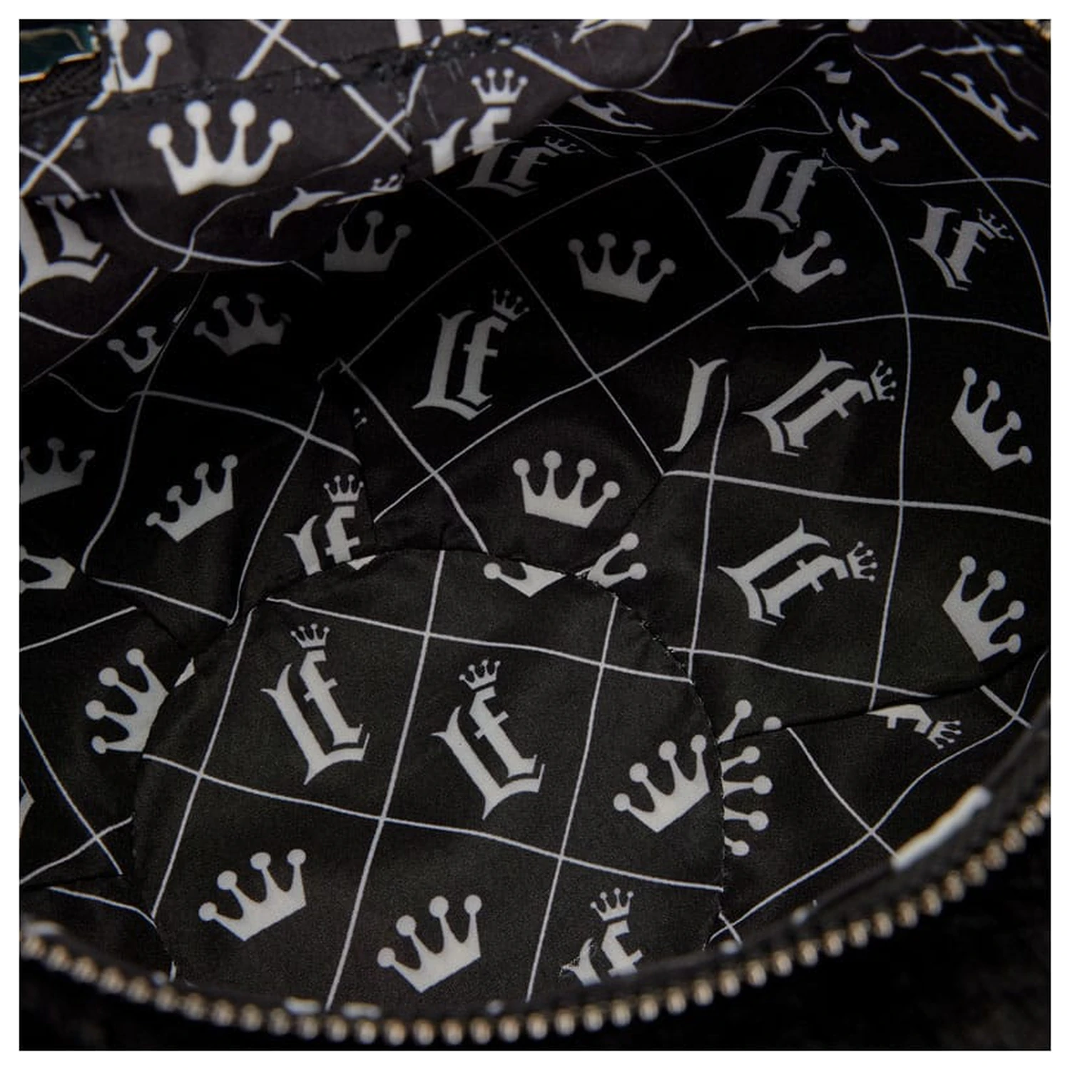 Loungefly Crossbody Figural Bat fotografii produktu