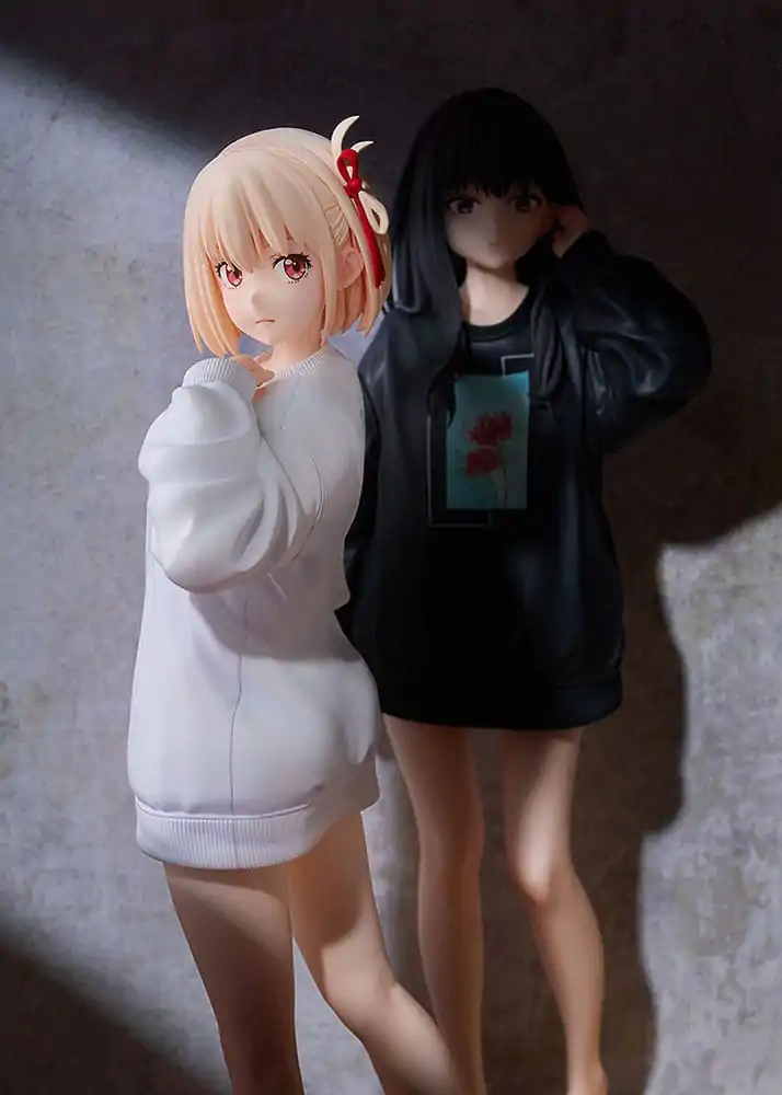 Lycoris Recoil PVC Soška 1/7 Chisato Nishikigi: Oversized Mikina Ver. 25 cm fotografii produktu