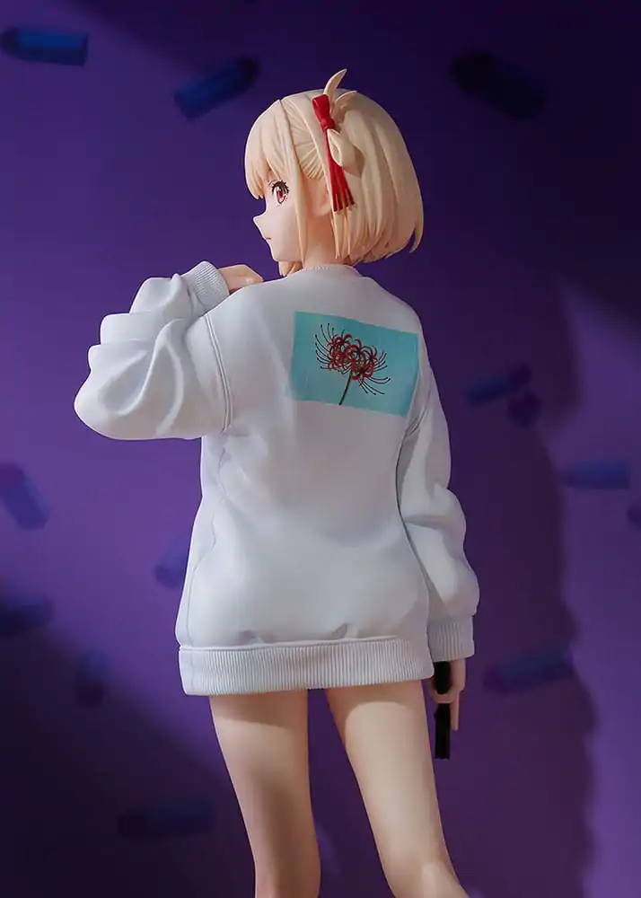 Lycoris Recoil PVC Soška 1/7 Chisato Nishikigi: Oversized Mikina Ver. 25 cm fotografii produktu